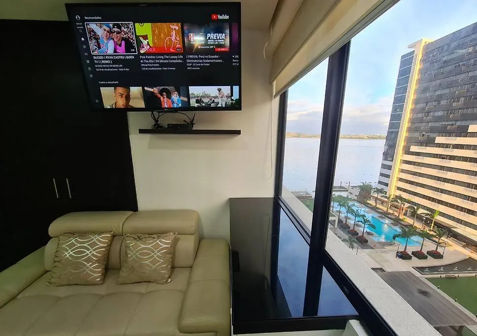Ecusuites Habitacion Vip Con Jacuzzi Hidro Γκουαγιακίλ
