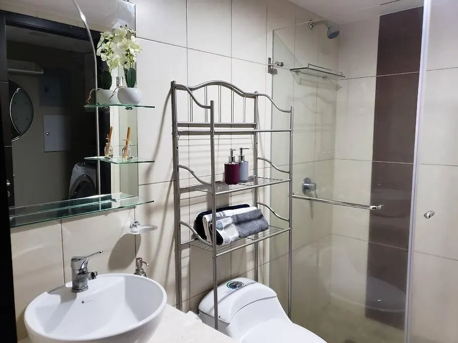 Ecusuites Habitacion Vip Con Jacuzzi Hidro Γκουαγιακίλ Ισημερινός