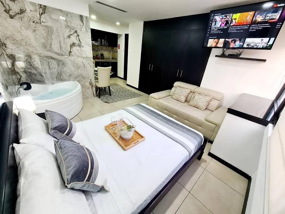 Ecusuites Habitacion Vip Con Jacuzzi Hidro Guayaquil